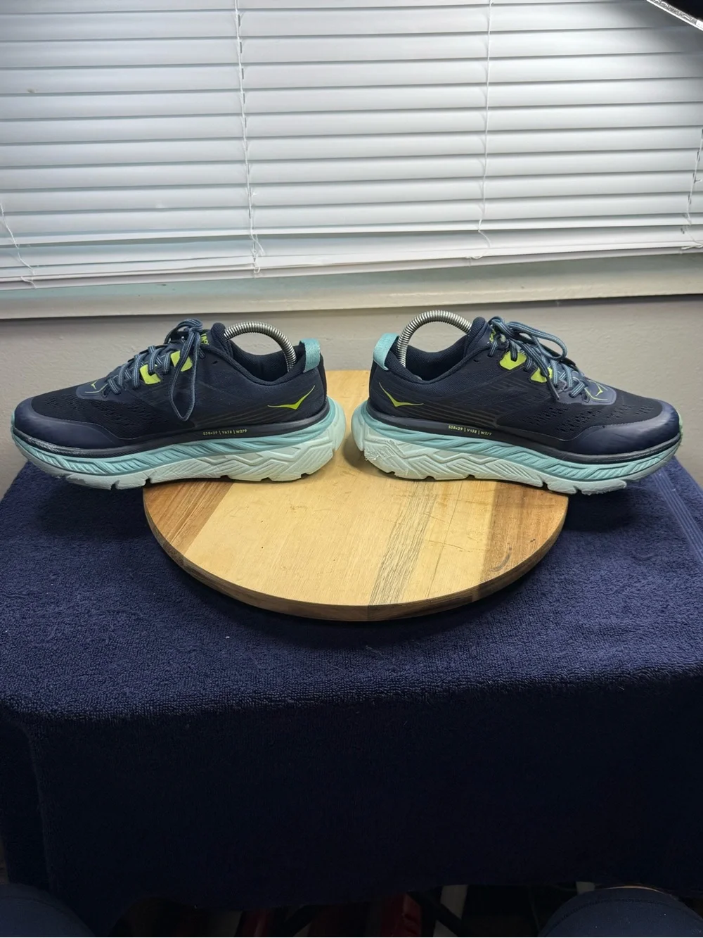 Hoka Stinson ATR 6 (Men’s 8 Women’s 9.5)